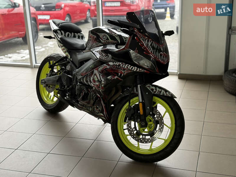 Спортбайк Yamaha R3