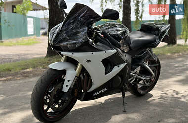 Yamaha R6  2007