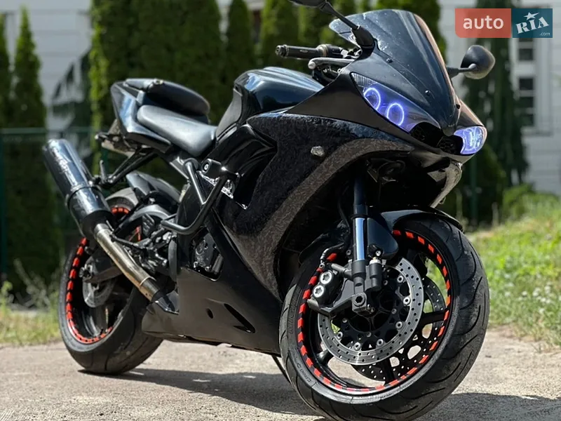 Yamaha R6 2005