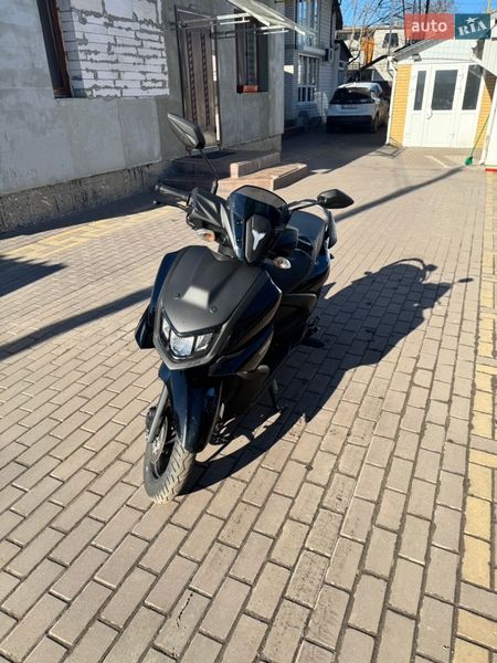 Скутер Yamaha RayZR