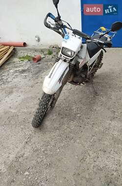 Yamaha Serow  2001