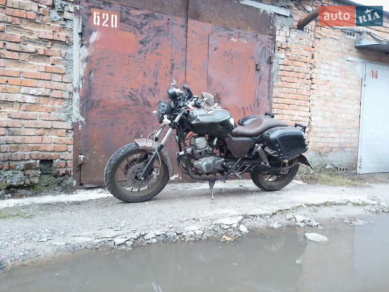 Мотоцикл Кастом Yamaha Serow