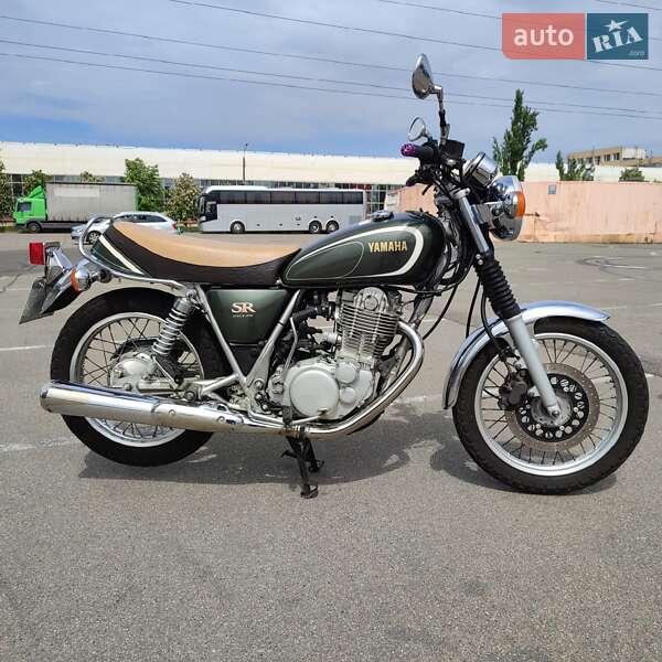 Yamaha SR