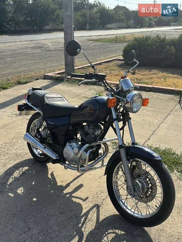 Мотоцикл Чоппер Yamaha SR
