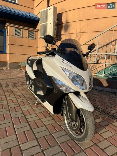 Yamaha T-Max 500