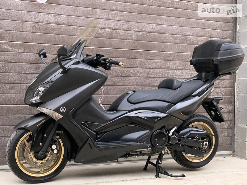 Мото Yamaha T-MAX