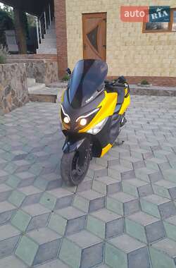 Yamaha T-MAX 2010