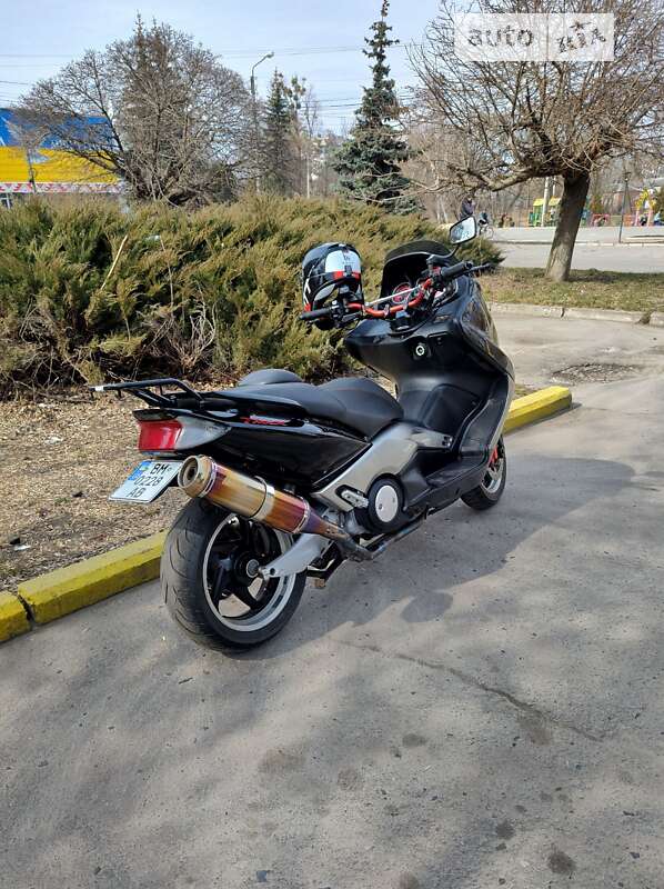 Мото Yamaha T-MAX