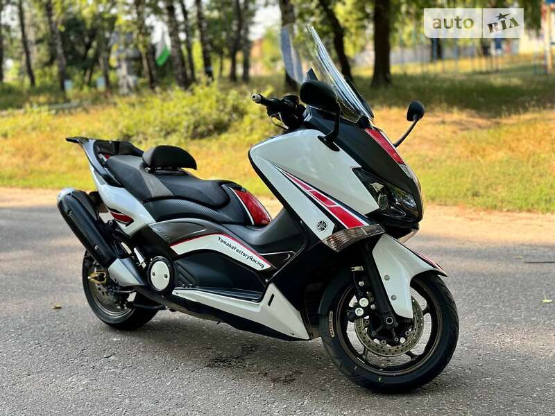 Мопеди Yamaha T-MAX