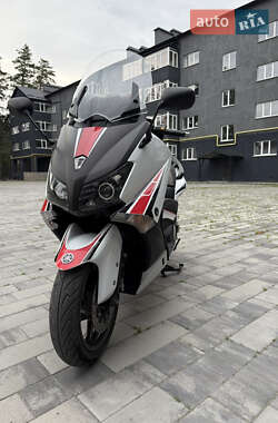 Yamaha T-MAX  2014