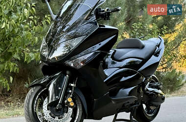 Yamaha T-MAX LUX 2011