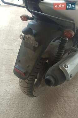 Yamaha Thunder  2004