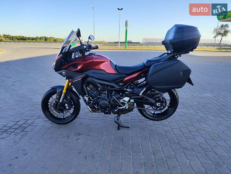 Мотоцикл Туризм Yamaha Tracer 9