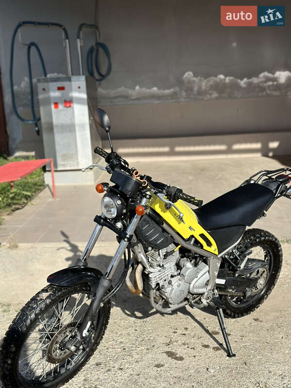 Мотоцикл Туризм Yamaha Tricker
