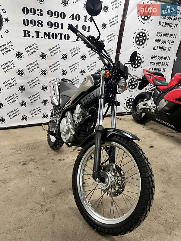 Мотоцикл Кросс Yamaha Tricker