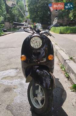 Yamaha Vino  2005