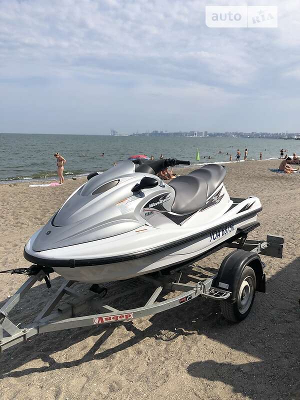 Водний транспорт Yamaha WaveRunner