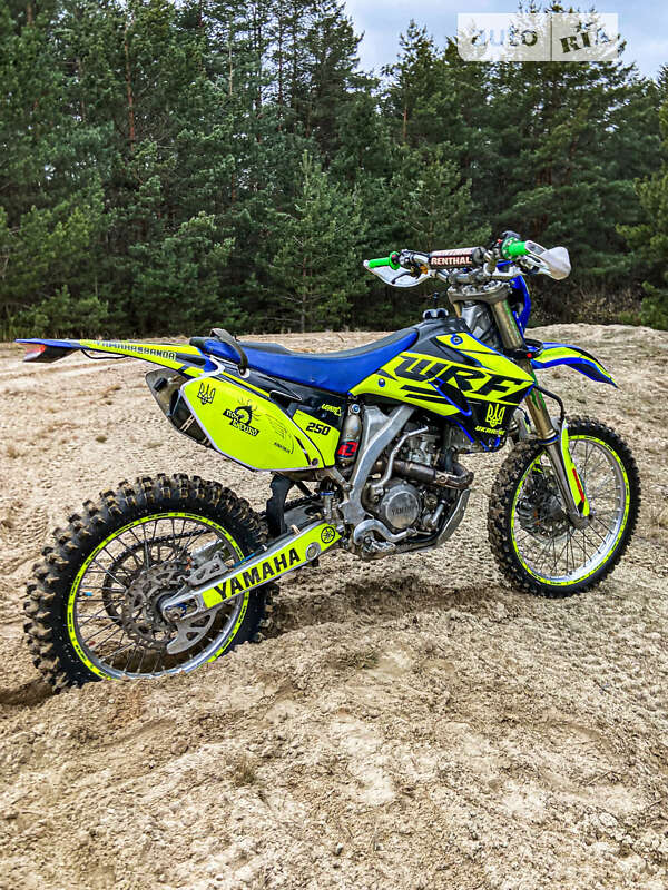 Мото Yamaha WR 250F