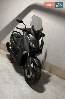 Yamaha X-Max 300  2018