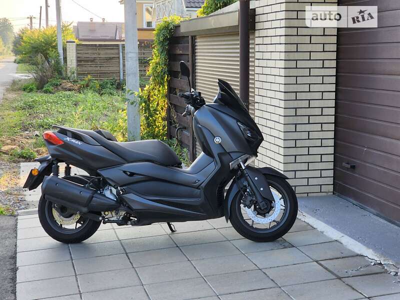 Yamaha X-Max