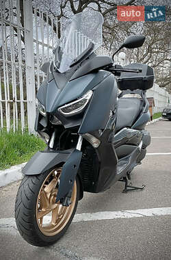 Yamaha X-Max  2022