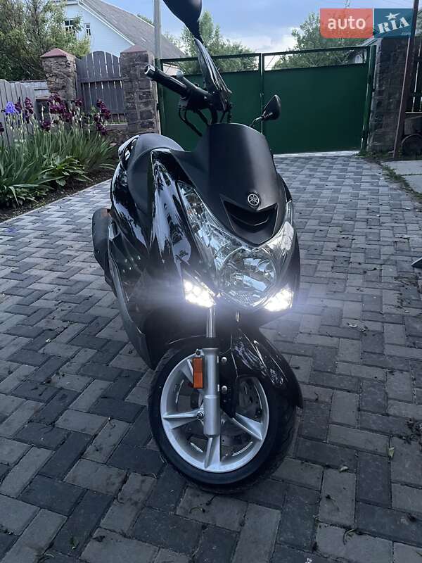 Грузовые мотороллеры, мотоциклы, скутеры, мопеды Yamaha X-Max