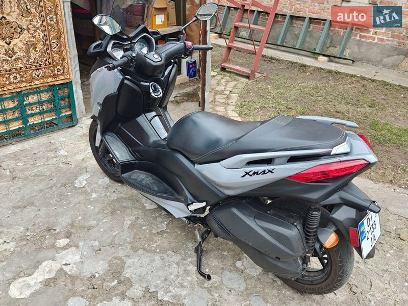Вантажні моторолери, мотоцикли, скутери, мопеди Yamaha X-Max