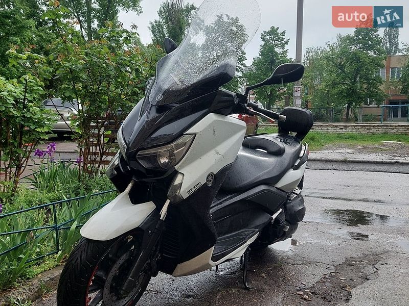 Yamaha X-Max