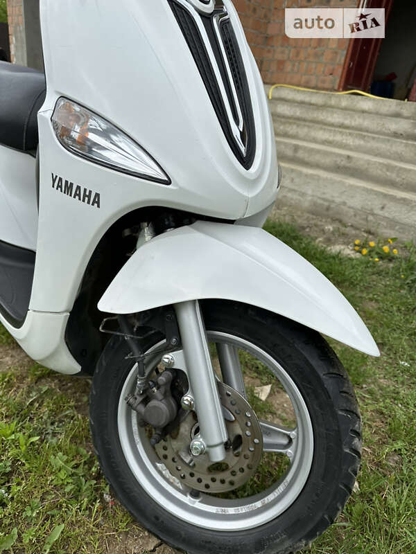 Скутер ретро Yamaha XC