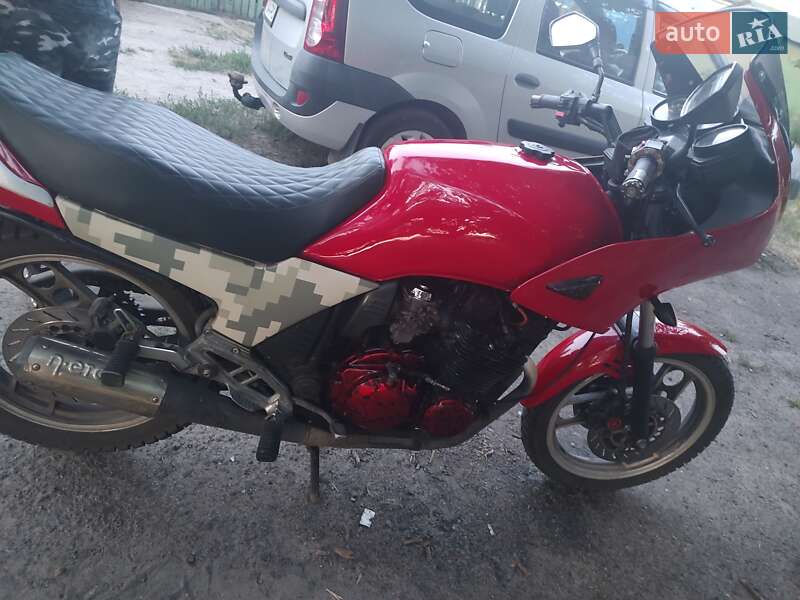 Yamaha XJ-600