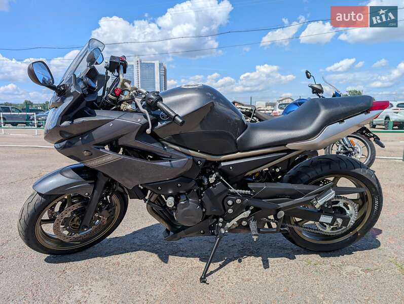 Мотоцикл Туризм Yamaha XJ6 Diversion