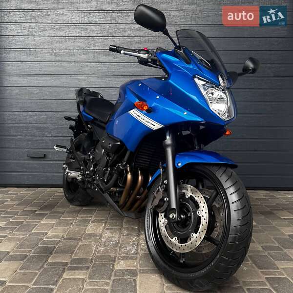 Мотоцикл Без обтекателей (Naked bike) Yamaha XJ6 Diversion