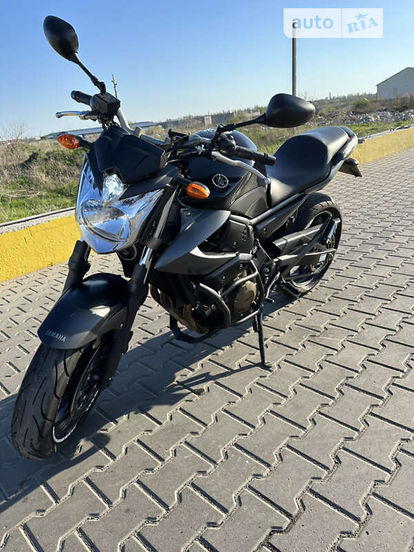 Мокик Yamaha XJ600