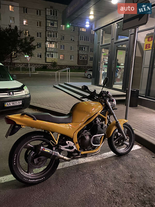 Мотоцикл Без обтекателей (Naked bike) Yamaha XJ600