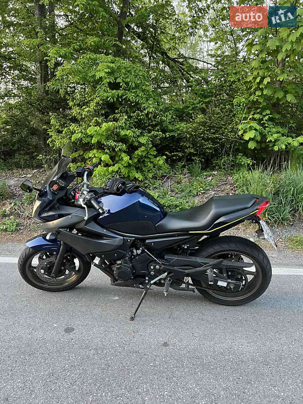 Мотоцикл Спорт-туризм Yamaha XJ6