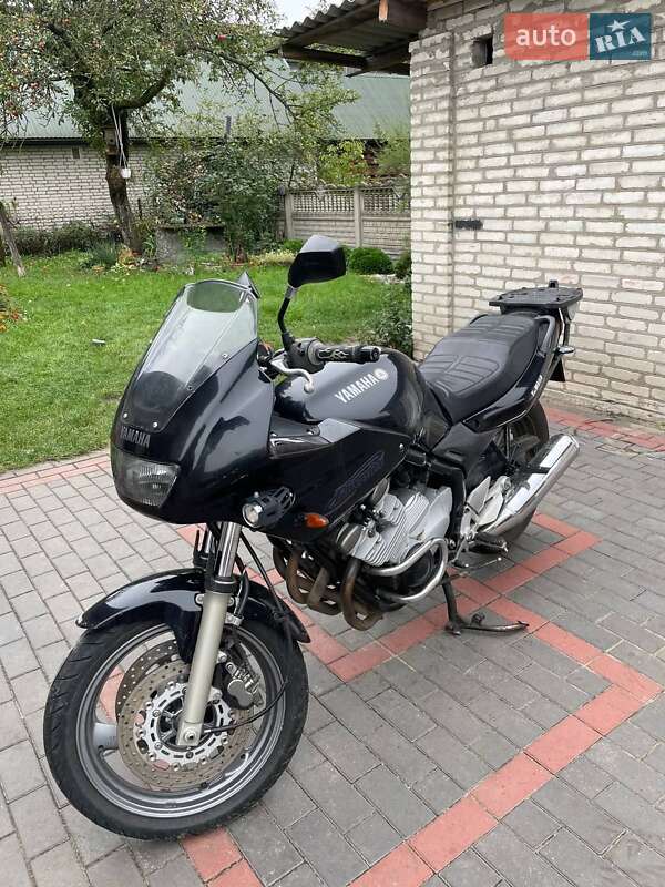 Yamaha XJ