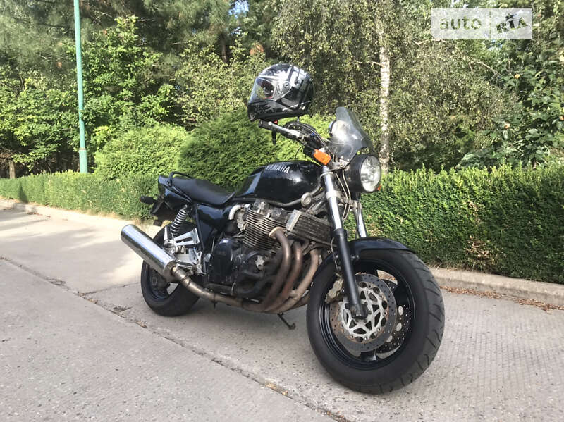 Мотоцикл Круізер Yamaha XJR 1200