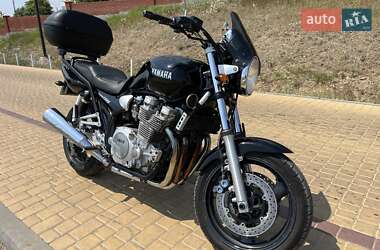 Yamaha XJR 1300  2001