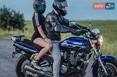 Yamaha XJR 1300 2002