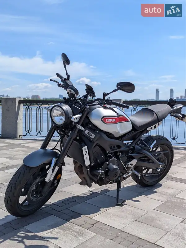 Yamaha XSR 900 2021