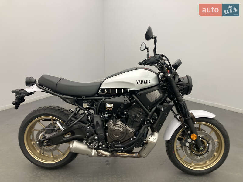 Yamaha XSR