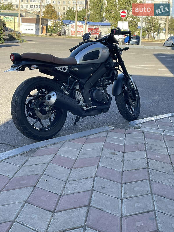 Yamaha XSR