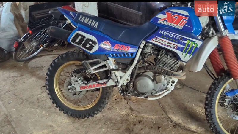 Мотоцикл Внедорожный (Enduro) Yamaha XT 600Z