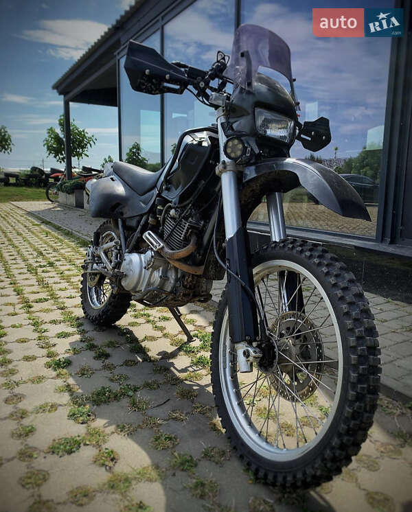 Мотоцикл Внедорожный (Enduro) Yamaha XT