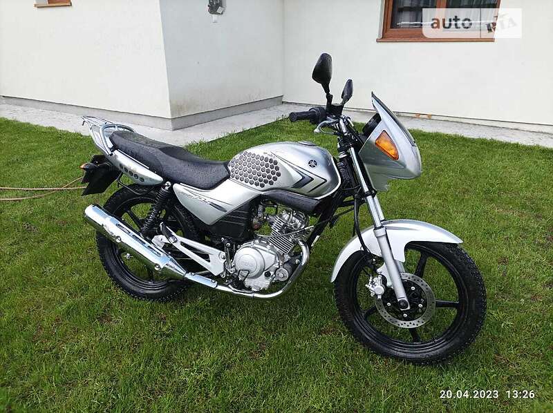 Мотоцикл Без обтікачів (Naked bike) Yamaha YBR125