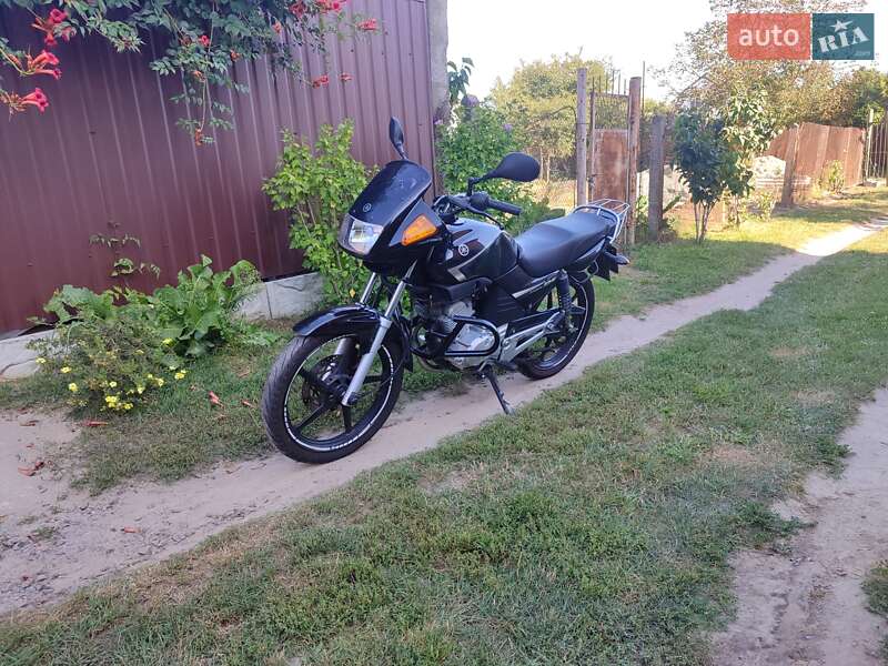 Мотоцикл Без обтекателей (Naked bike) Yamaha YBR125
