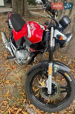 Yamaha YBR125 2006