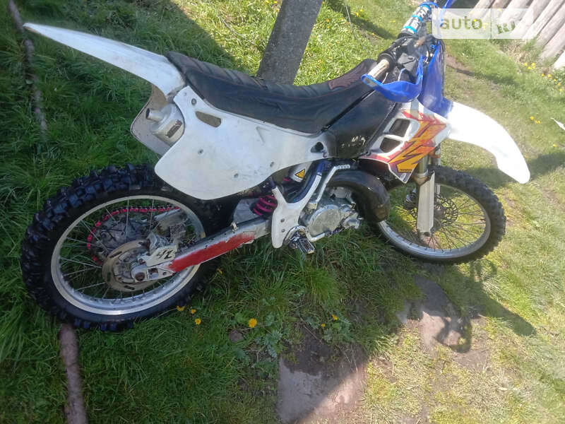 Мото Yamaha YZ 250