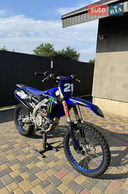 Yamaha YZ 450F  2022