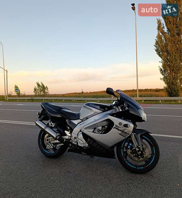 Yamaha YZF 1000R
